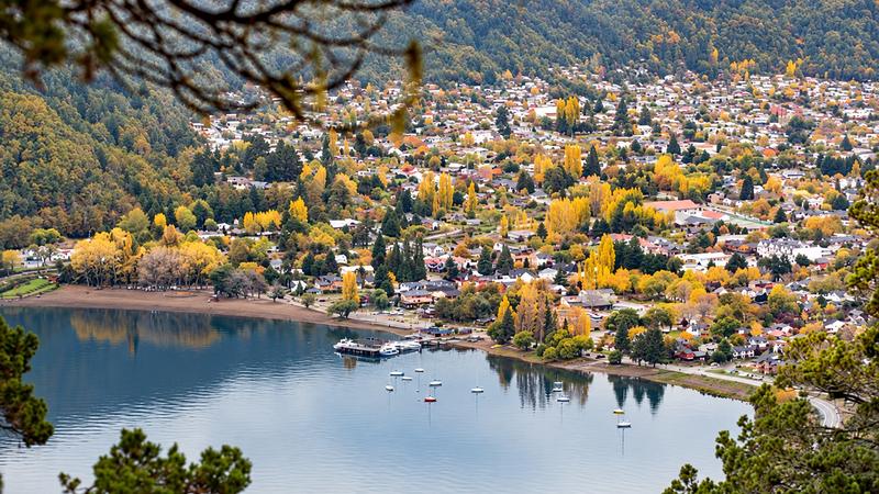 San Martín de los Andes junto al lago Lácar